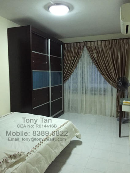 Pasir Ris Street 21 thumbnail photo